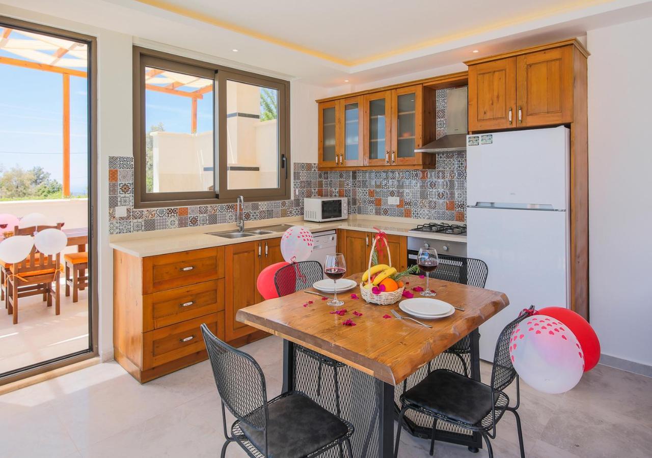 Villa 1 Sleeps 2 Honeymoon Isolated Infinity-Villa Orkide Uzumlu (Mediterranean) Exterior foto